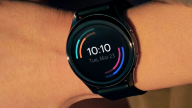 This smartwatch can be used for up to 10 days on a single full charge.